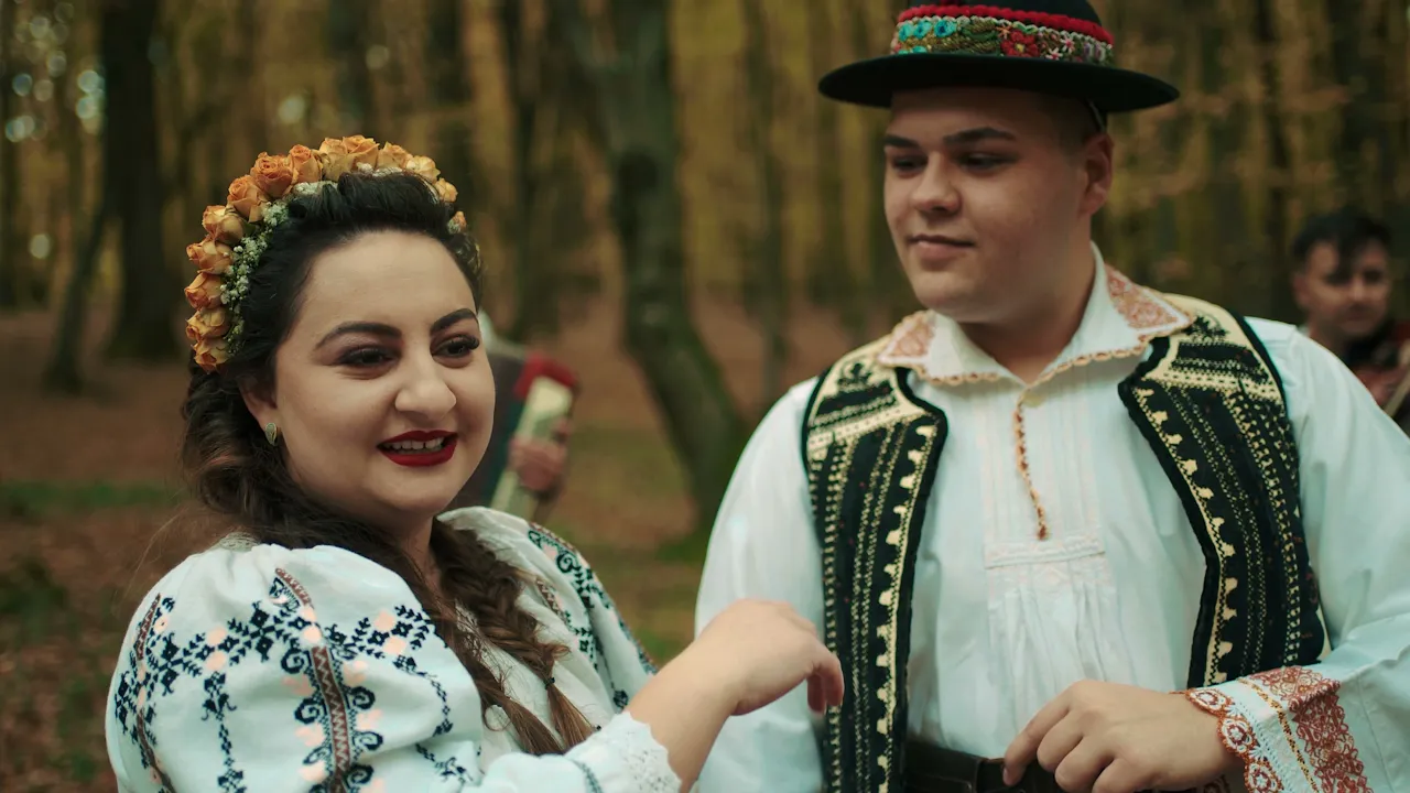 Larisa Stefania x Silviu Avram - Ti-as spune bade ca-mi placi 2021