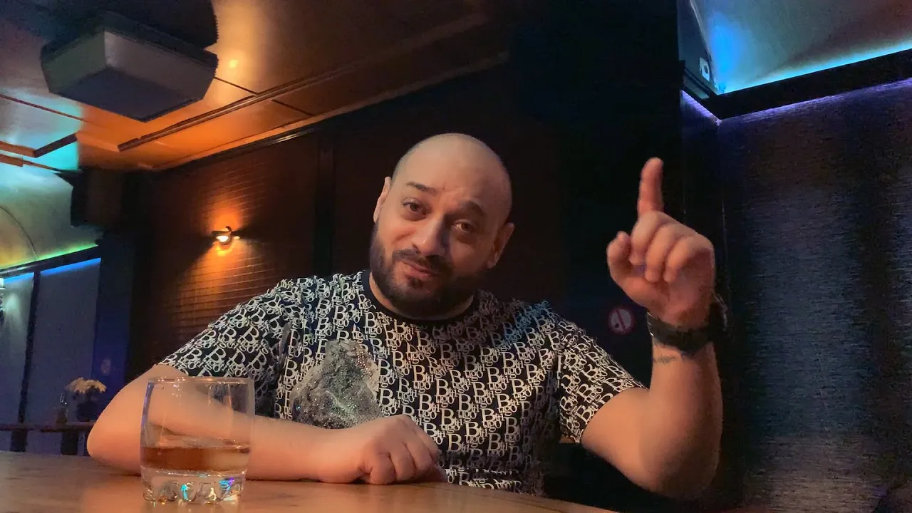 Cristi Dorel - Intre un pervers si o iuda (Originala 2022)