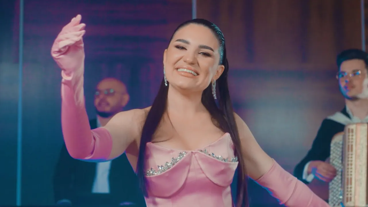 Andrada Barsauan - E mare chef (Originala 2023)