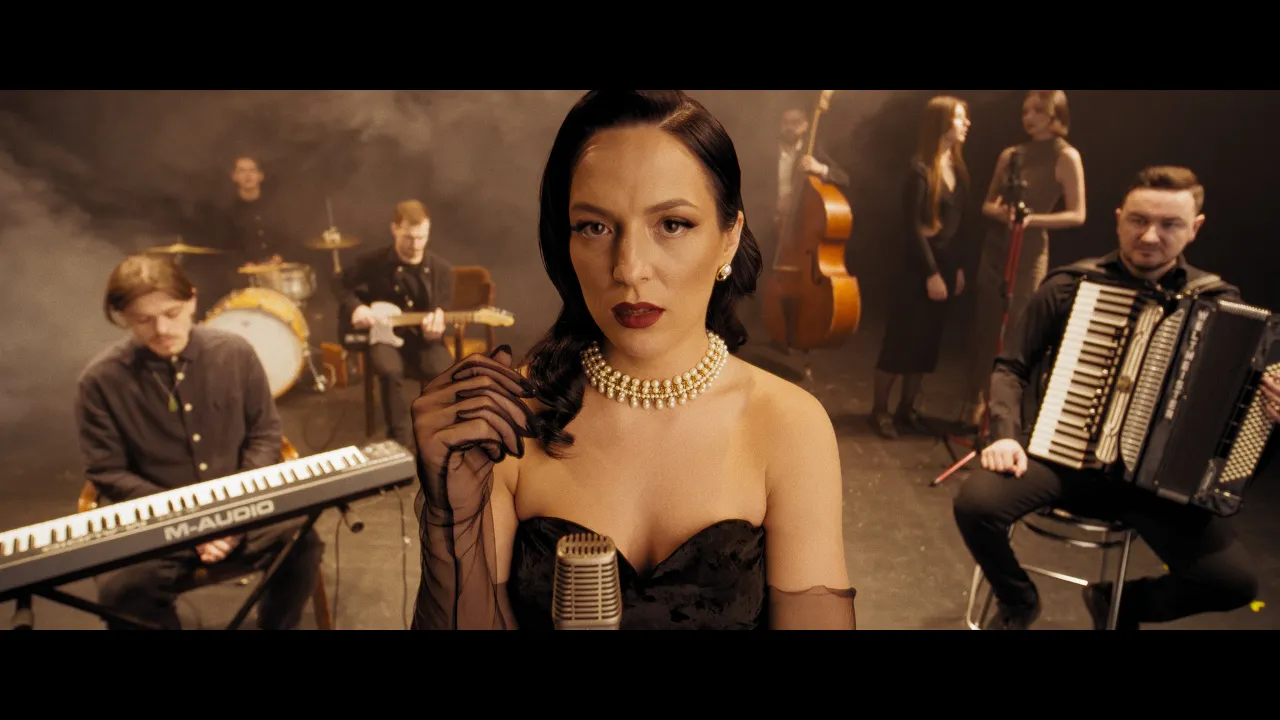 Tania Turtureanu - Iubeste-ma