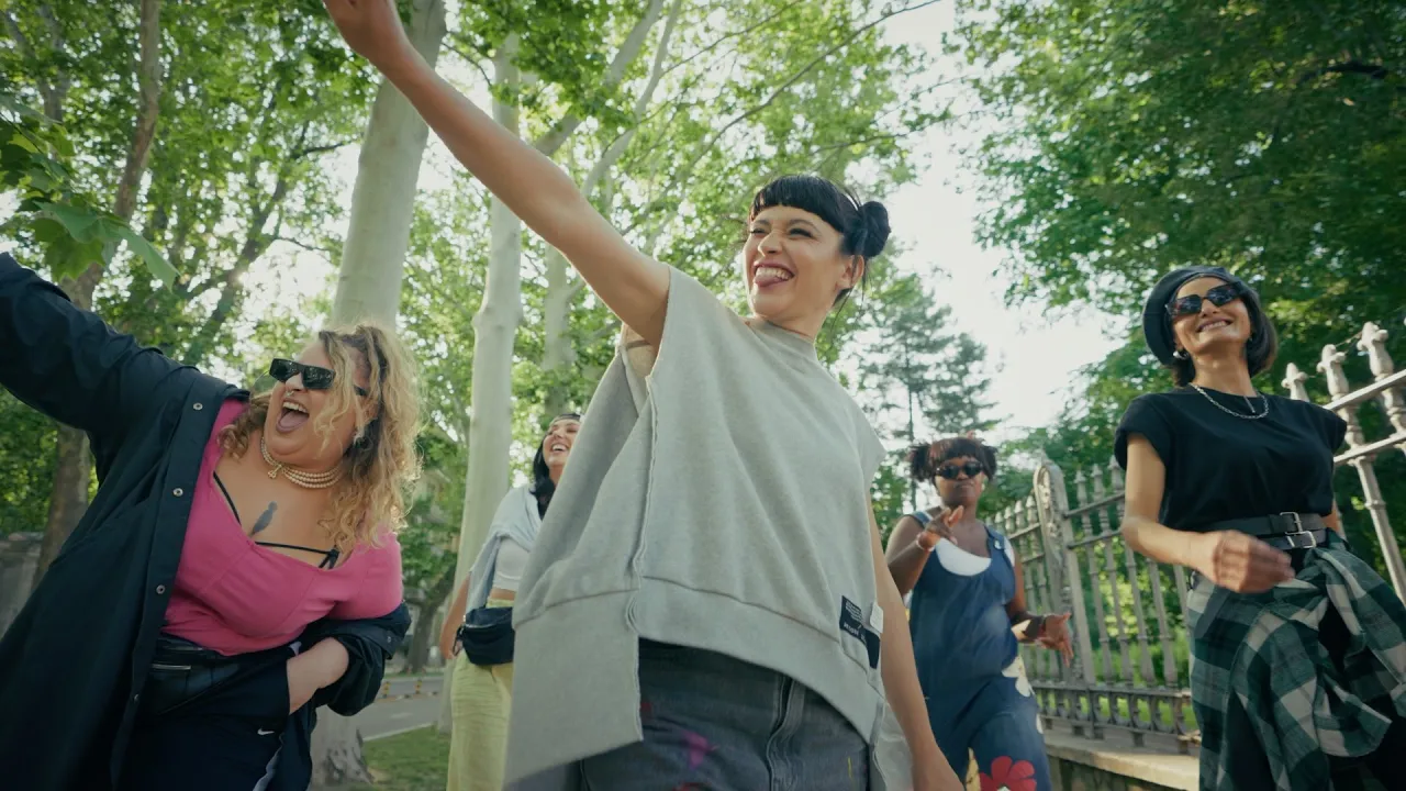 Irina Rimes - Hora fetelor