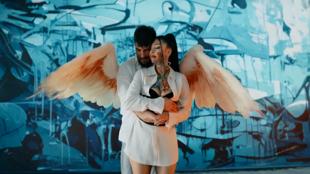 Antonio Anakonda vs Emi Hit - Imbraca-ma cu tine