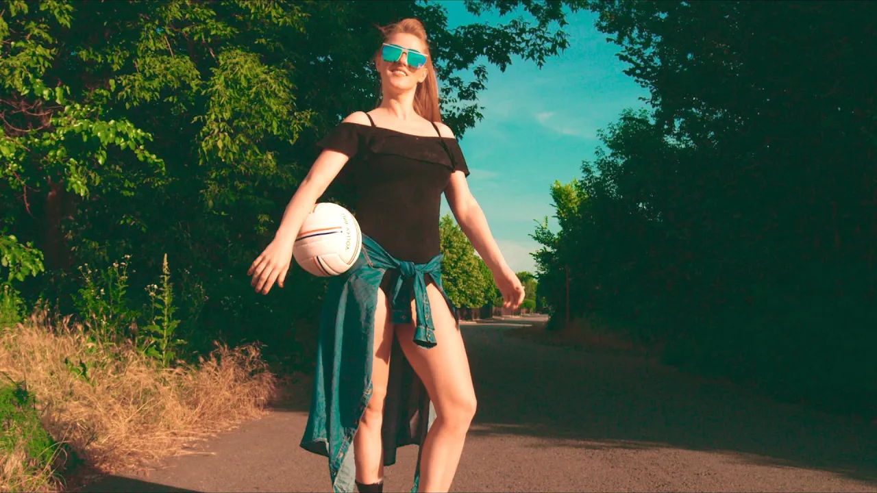 Asu x Daniela Gyorfi - Manele Pentru Chefuit