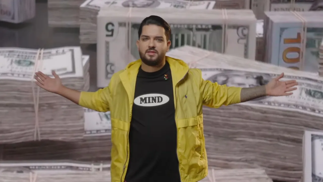 Mariano - Toti banii (Video Original)