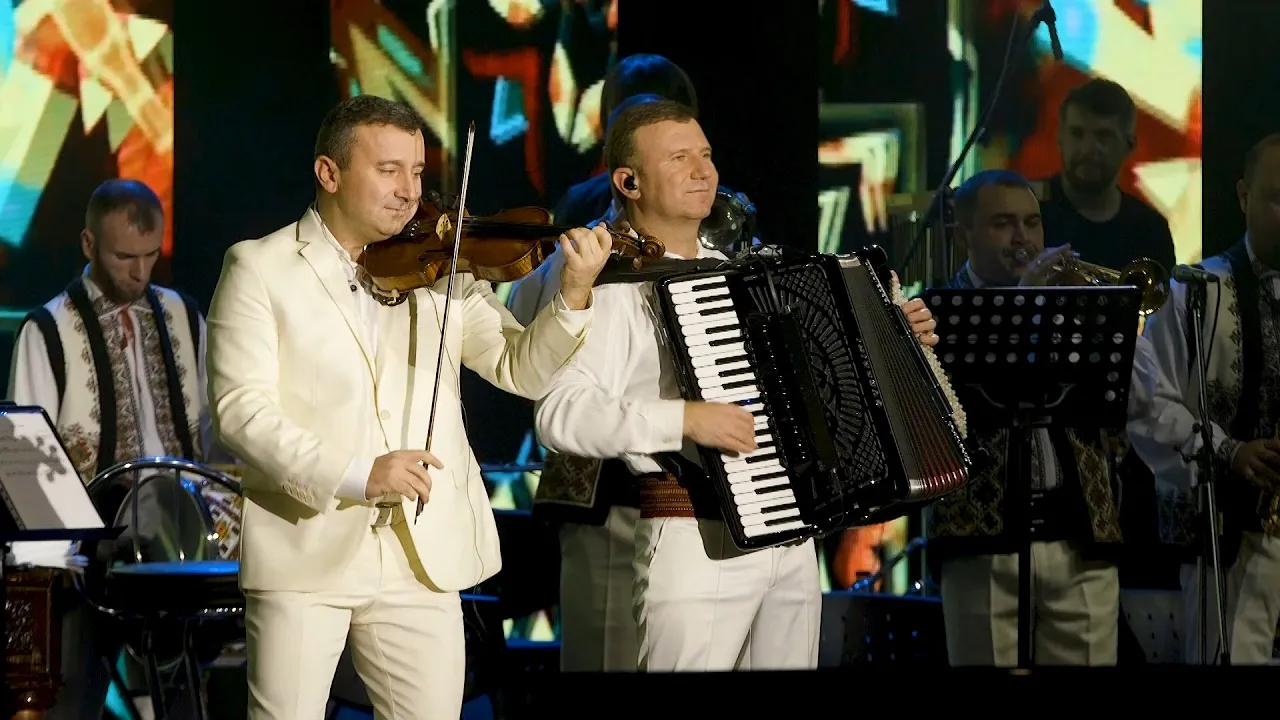 Orchestra Fratilor Advahov si Angry Band - Suita Orchestrala