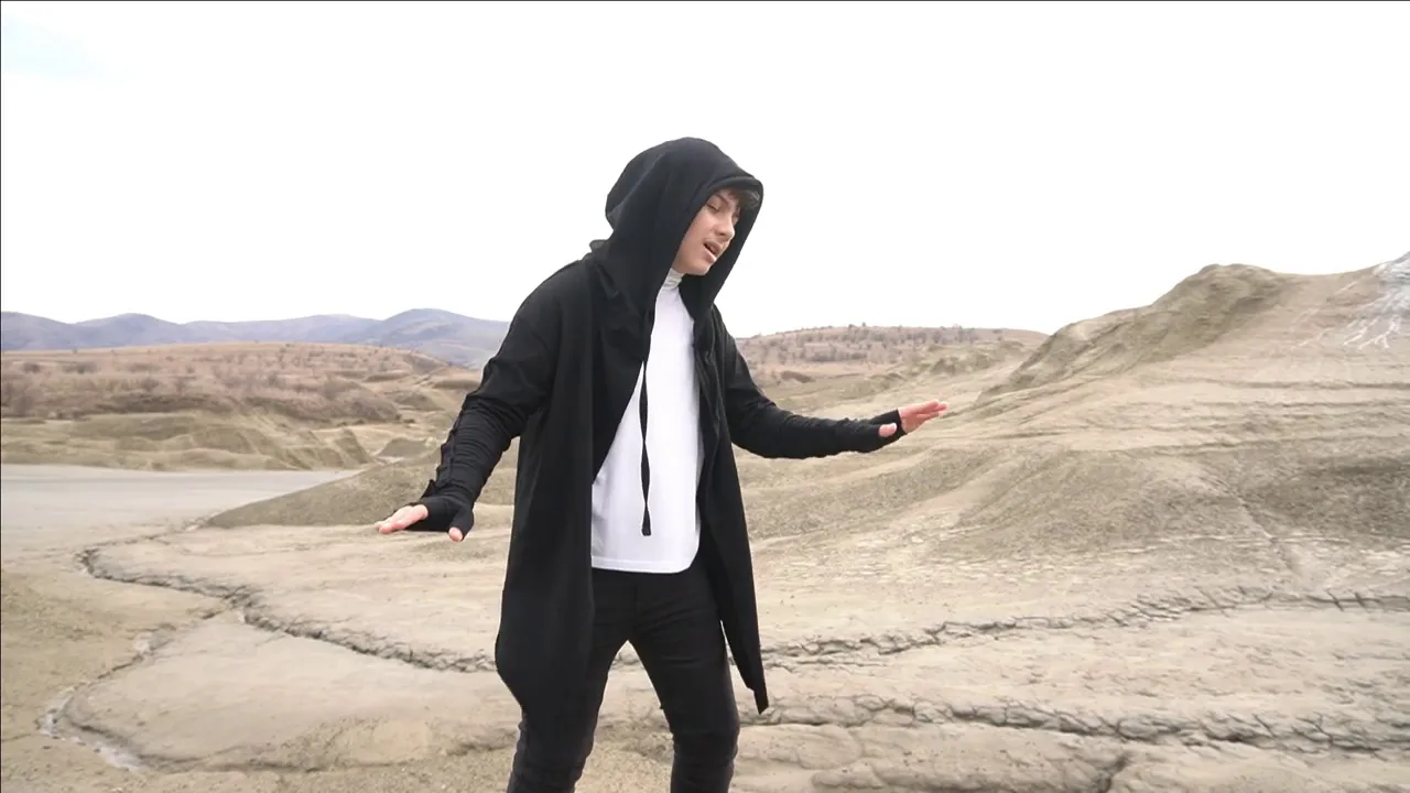 MARIO EDUARD - VALS (Dulcea si tandra mea fiara)(Cover Eugen Doga)