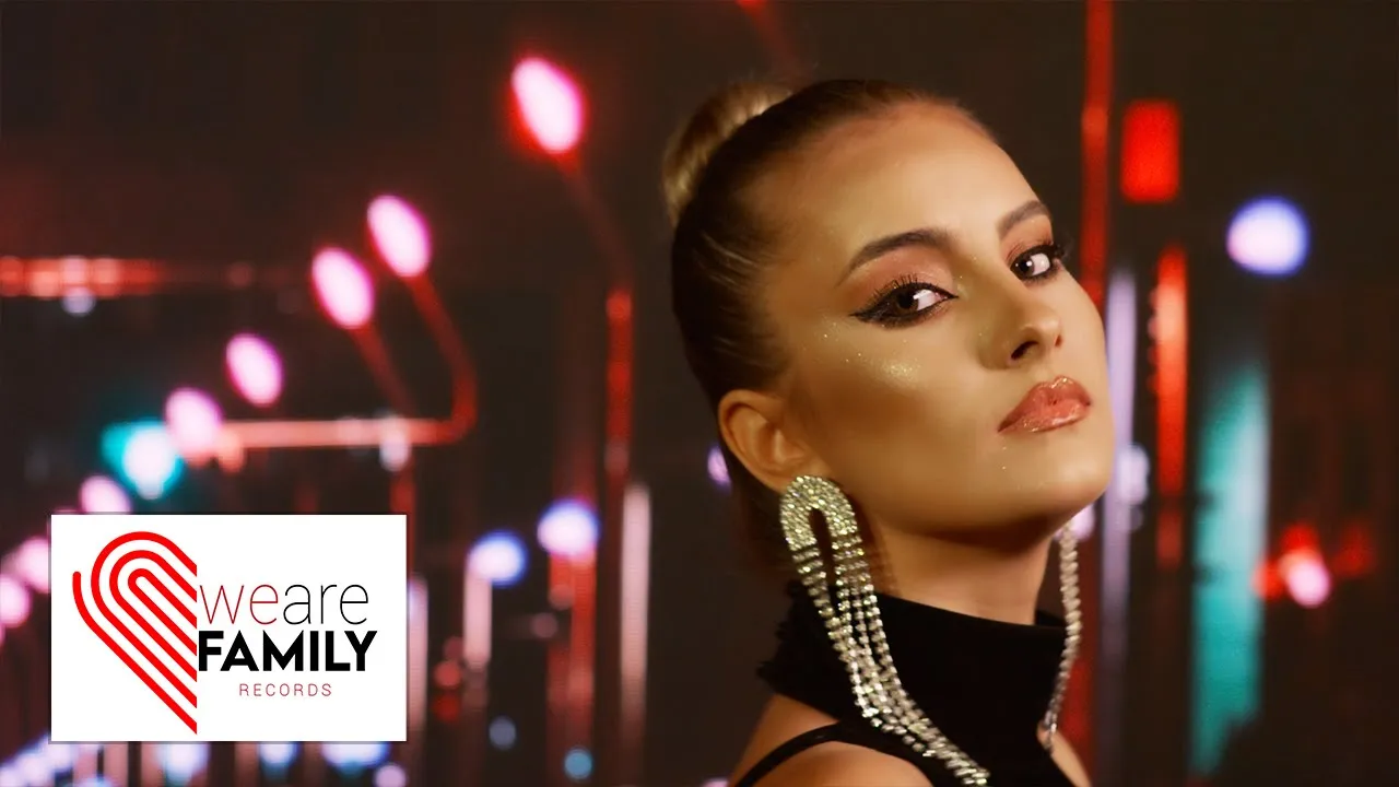 Malina Avasiloaie - Departe de Casa