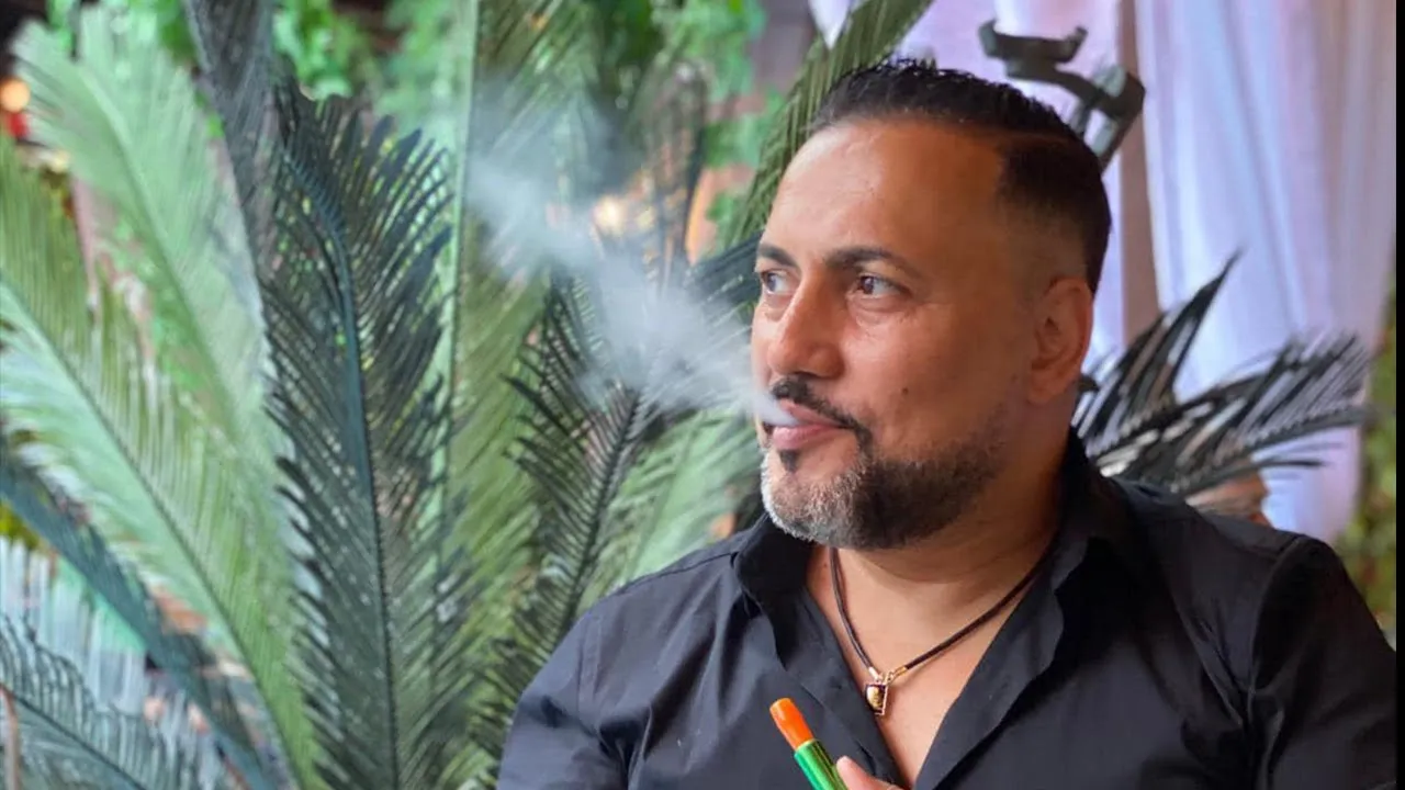 Sorinel Pustiu - DE DEVLA MARA ROMNEA (Originala 2021)