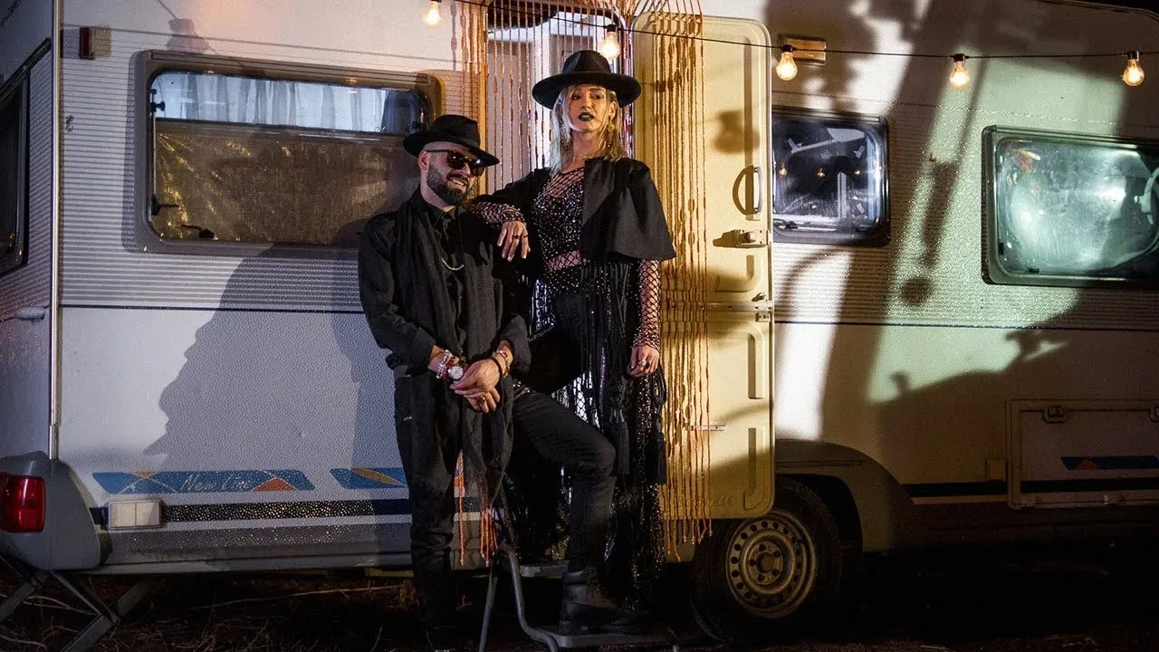 Alina Eremia feat. NOSFE - Filme cu Noi (Original Radio Edit)