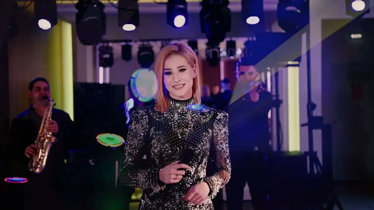 Adriana Maur - Cand am o zi grea (COVER)