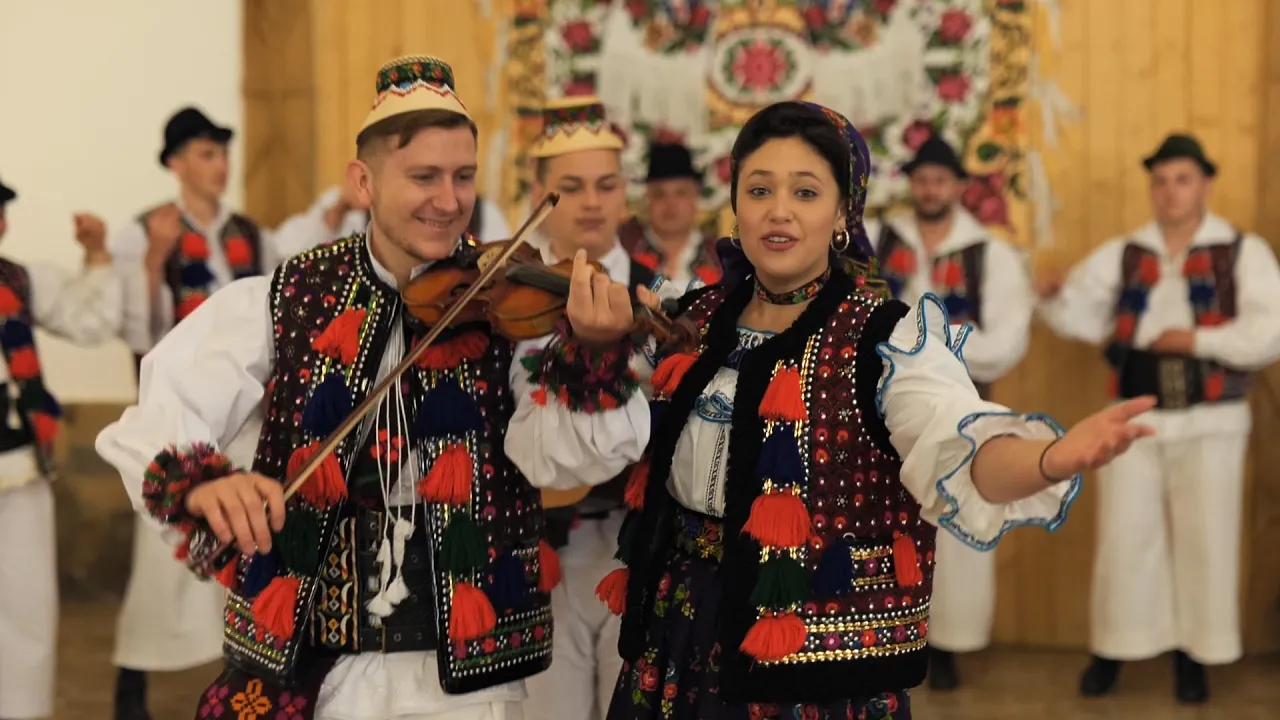 Ionuta Denisa Bud si Fratii Nemes - Hori din Maramures