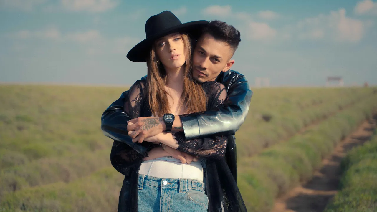 JUNO - Iubire cu Parfum de Lavanda (OST)(Video Original)