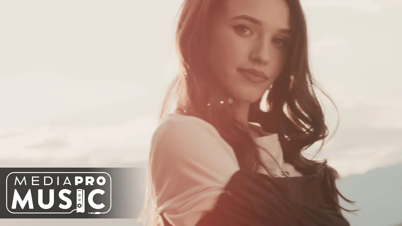 Ioana Ignat - Langa Ea (Video Original)