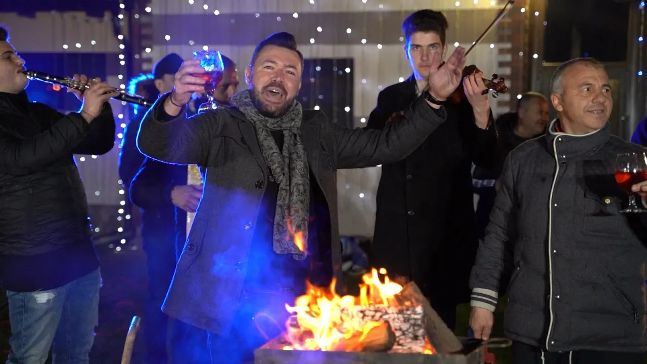 Chef in pandemie - Adrian Cirstea - Colaj Muzica de Petrecere Cheful Revelionului 2021