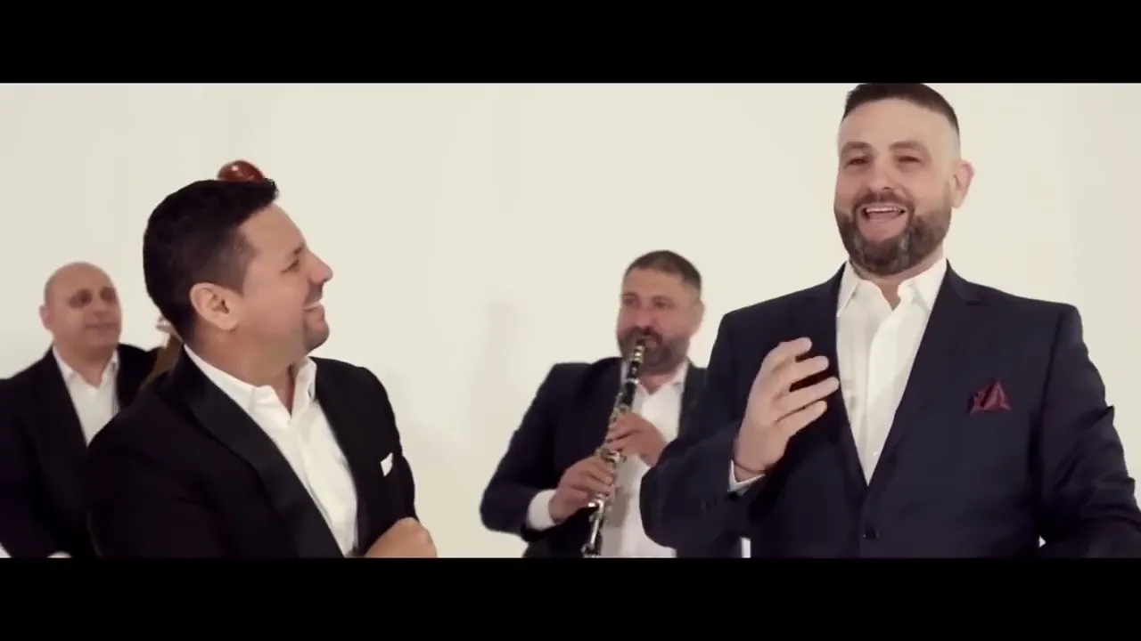 Colaj Nicu Paleru & Vali Vijelie & Baboi - Au 100 in buzunar