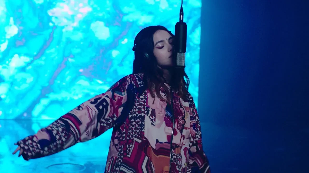 Roxen - Colors (Crystal Freckles Session)