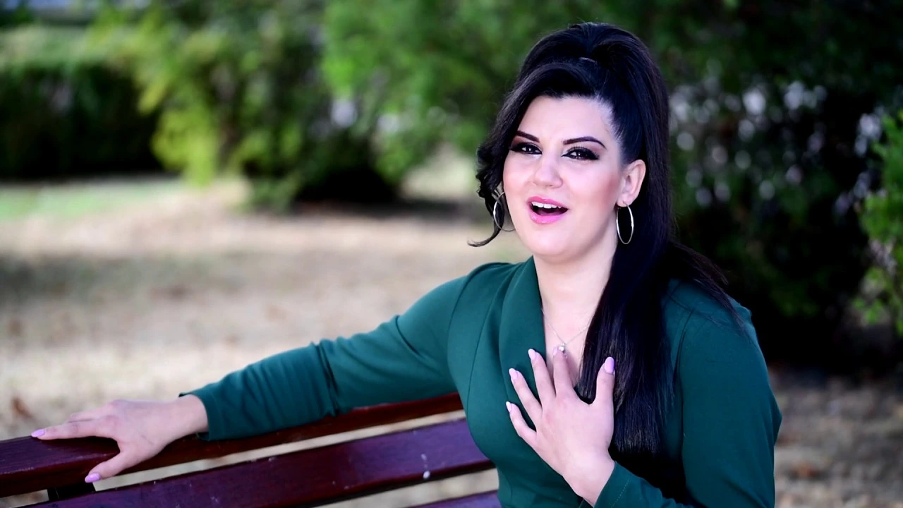 Crina Barani - Vorbe dulci, buze dulci 2019