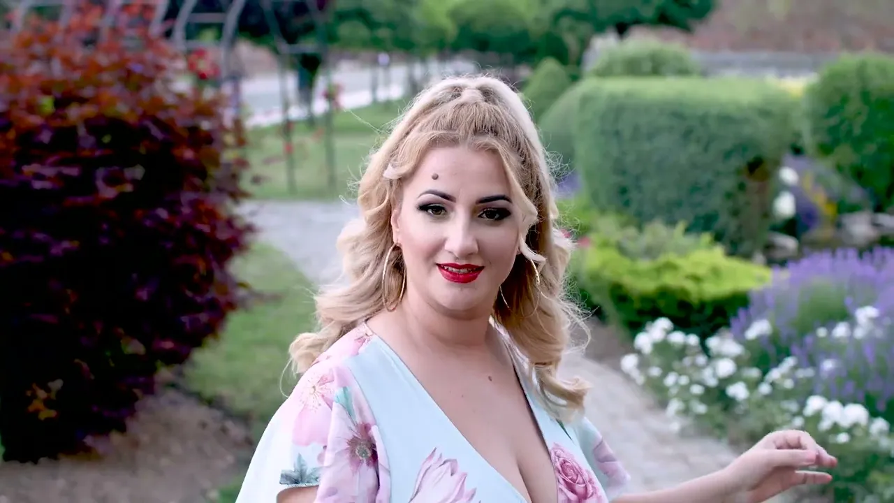 Camelia Grozav - As scoate inima din piept (Originala 2022)