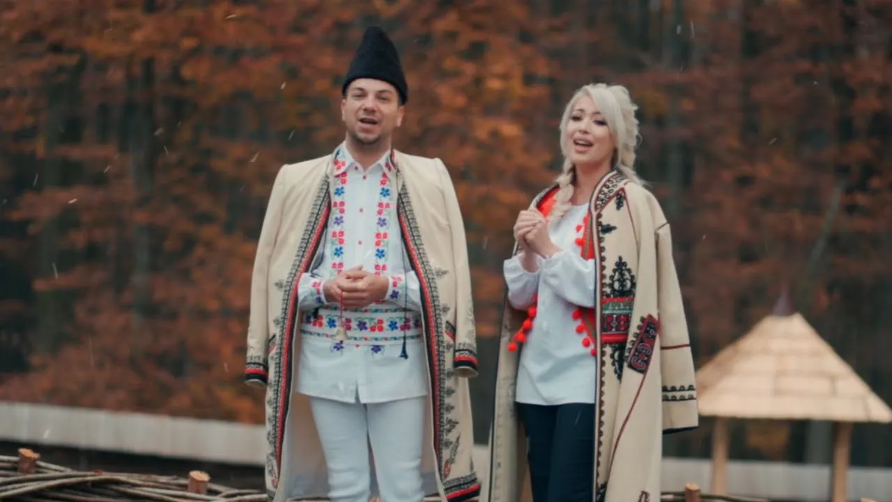 LAURA x Alex de la Orastie - Langa bolta cerului