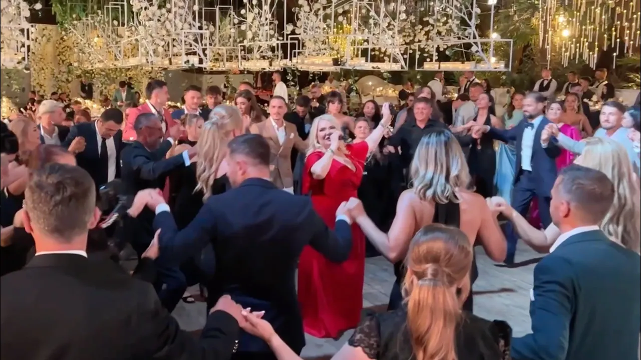 Viorica si Ionita de la Clejani - Mandrelele (Live)