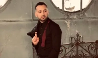 Alessio - Omul cat traieste invata
