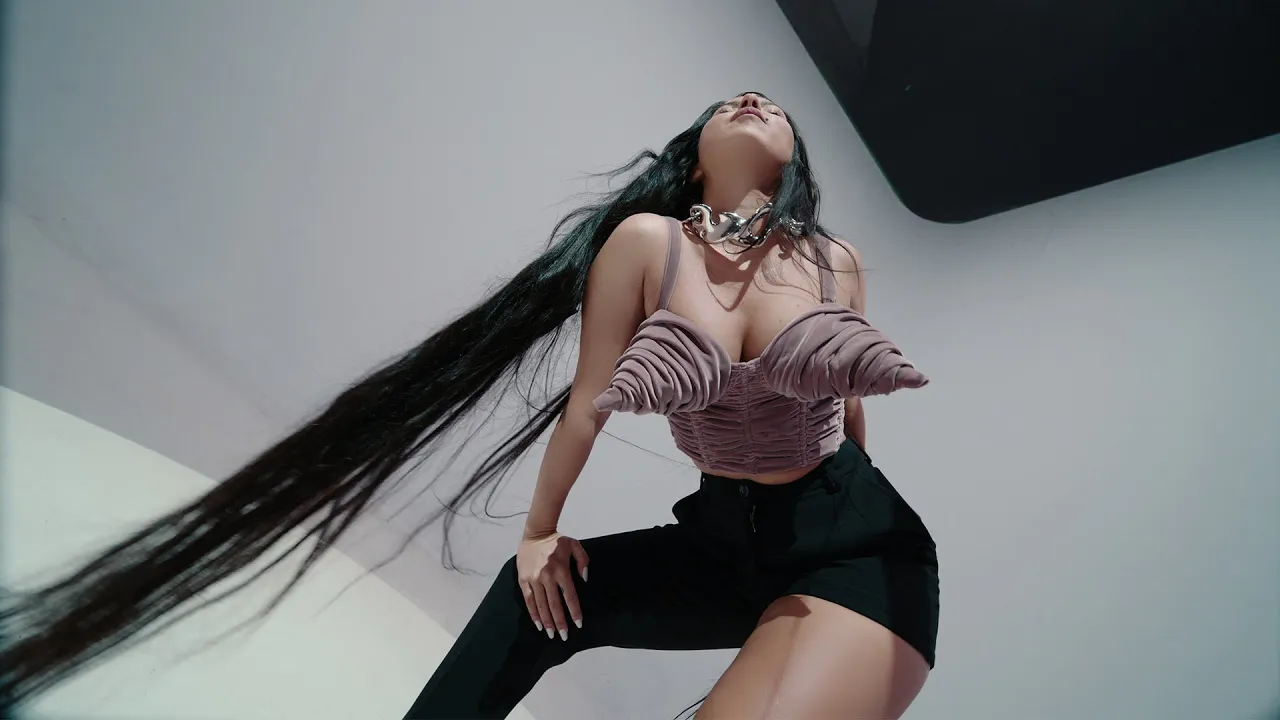 INNA x Dhurata Dora x Stefflon Don - Yummy (Video Original)