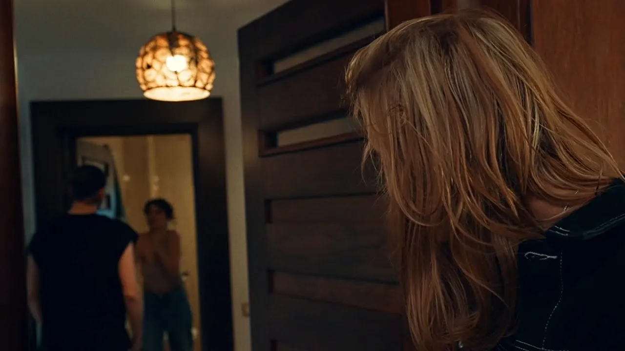 Bvcovia - APA SI FOC feat. IDK (Original Radio Edit)