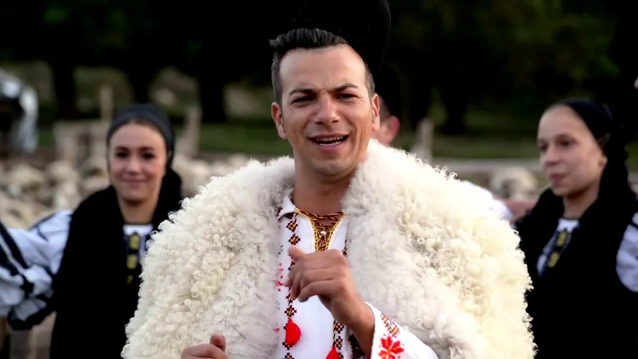 Alex de la Orastie - Colaj Muzica de petrecere - Romania Petrecere