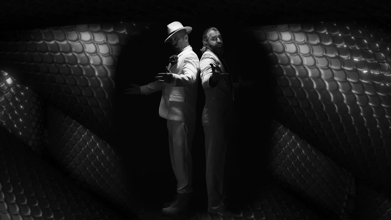 Cheloo & Lazar - Iubirea vietii tale (Original Radio Edit)