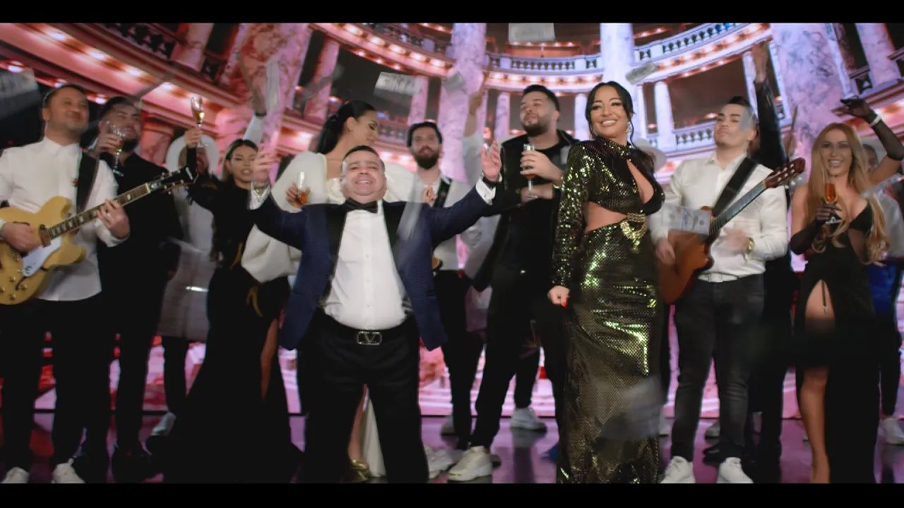 Adrian Minune x Kristiyana - Asa suntem noi Tiganii (Video Original)