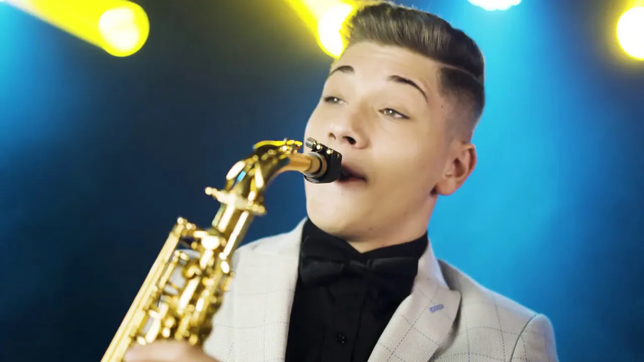 Cotoi Mario-Andreas - Multumesc iubita mama (Cover Mirabela Dauer)