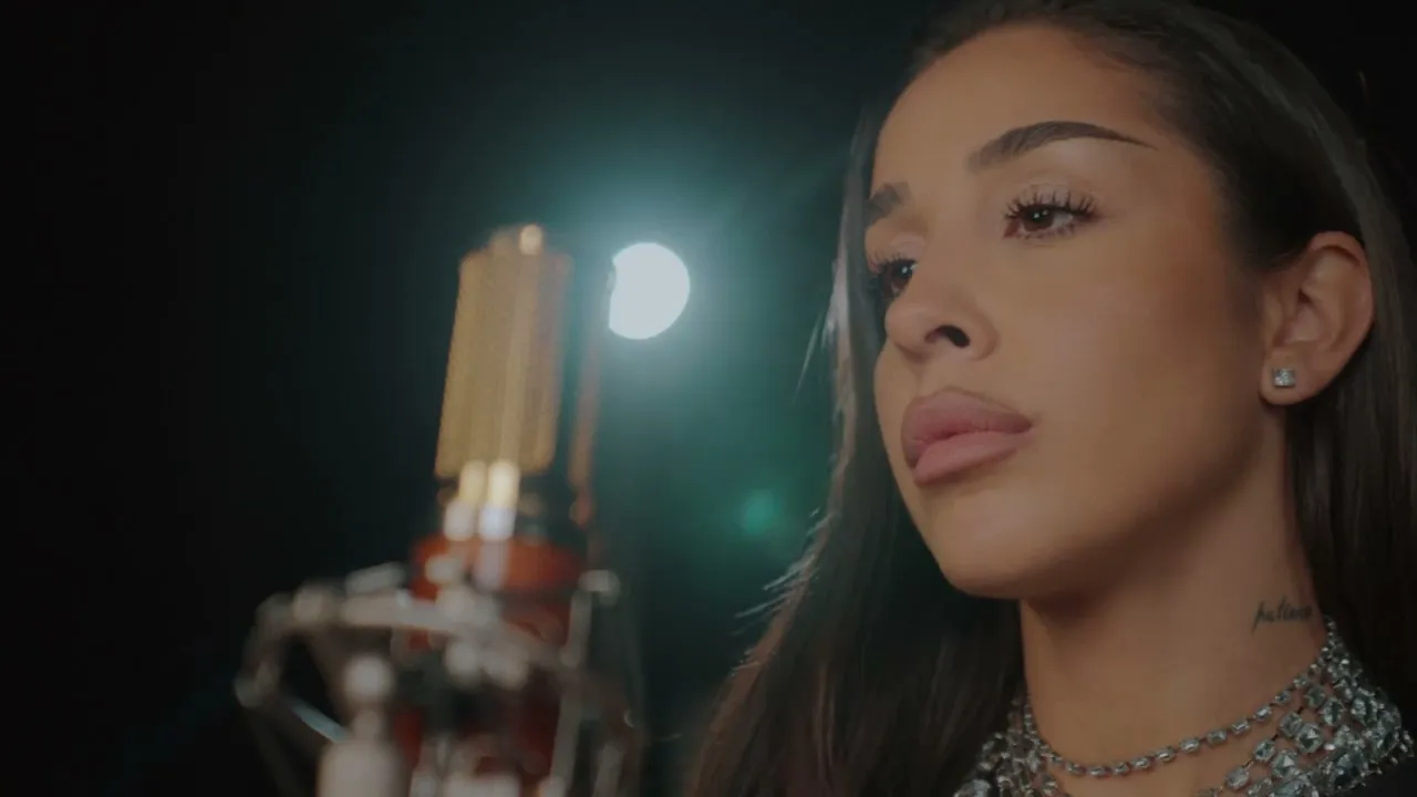 Stefania - Cat sa doara dragostea (Piano Live Session)