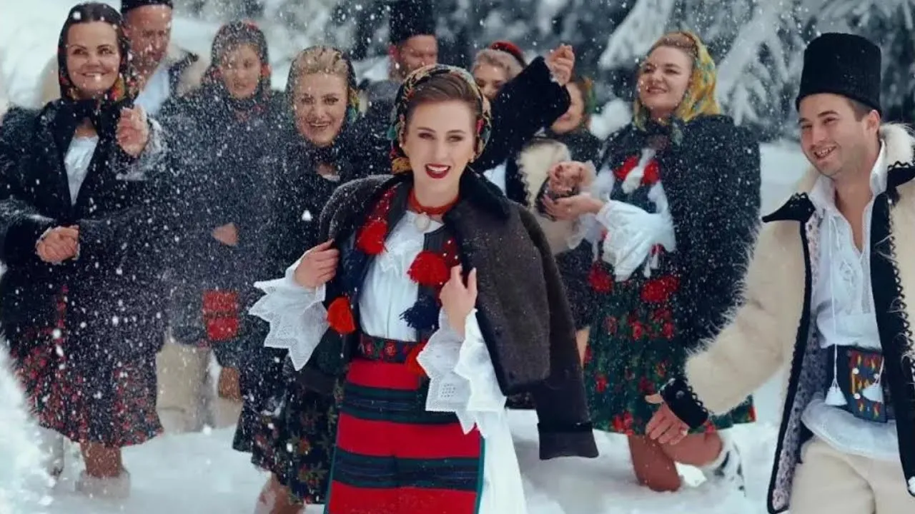 Oana Font - Se deschid vamile iara (Colind 2021)