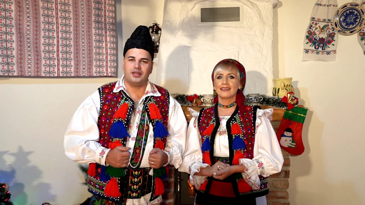 Ancuta si Grigore Pop - Dragi parinti deschideti poarta (Colind)