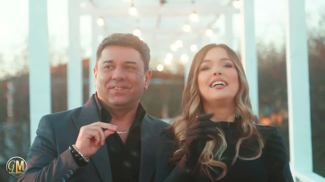 Ghita Munteanu & Iulia Plescan - De la un dulce pupic