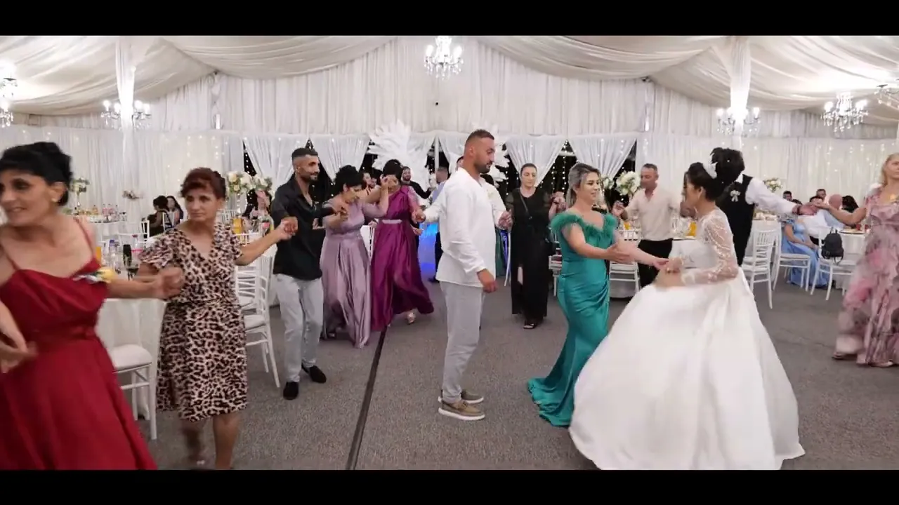 Cristi Dorel - Colaj Muzica de Petrecere (Live 2024)