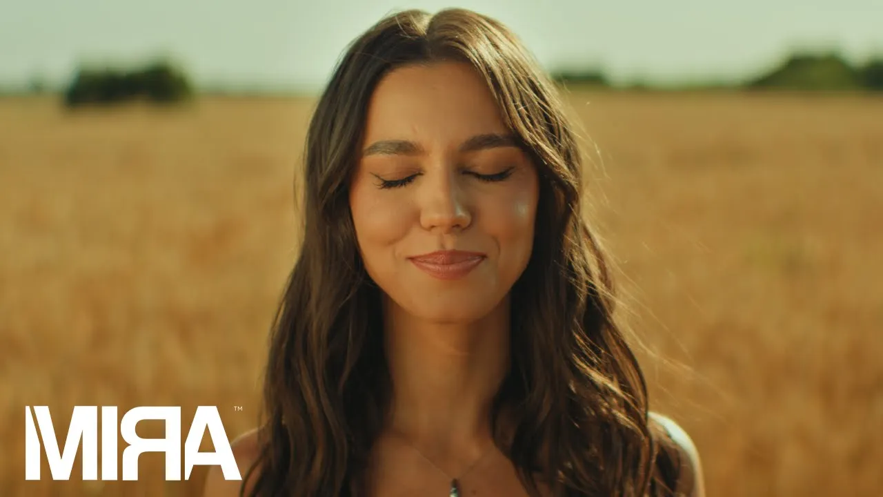 MIRA - Cu Talpile Goale (Video Original)