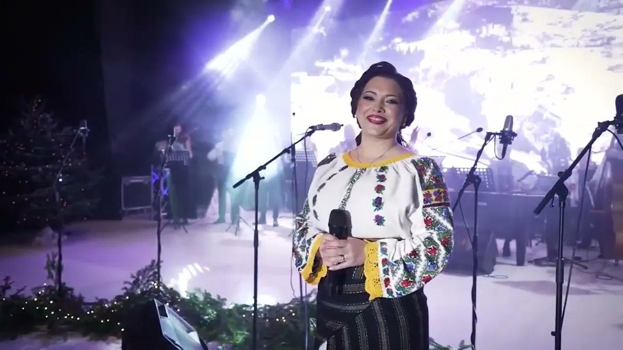 Laura Olteanu - Buna sara lui Craciun (Colind)