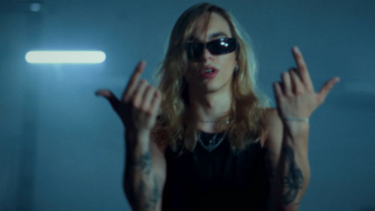 IDK - Cleopatra (Video Original)