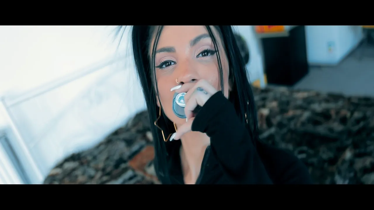 NICKY YAYA SI GOGU BURSUC - IZOLETA SI SUZETA (Videoclip Full HD)